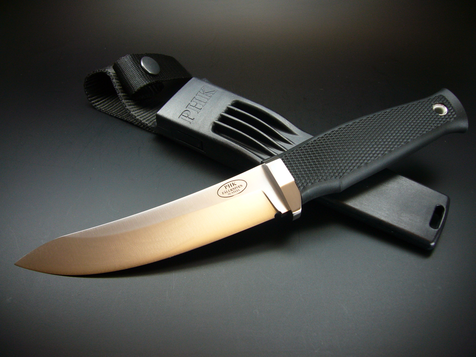 Fällkniven PHK Professional Hunters Knife
