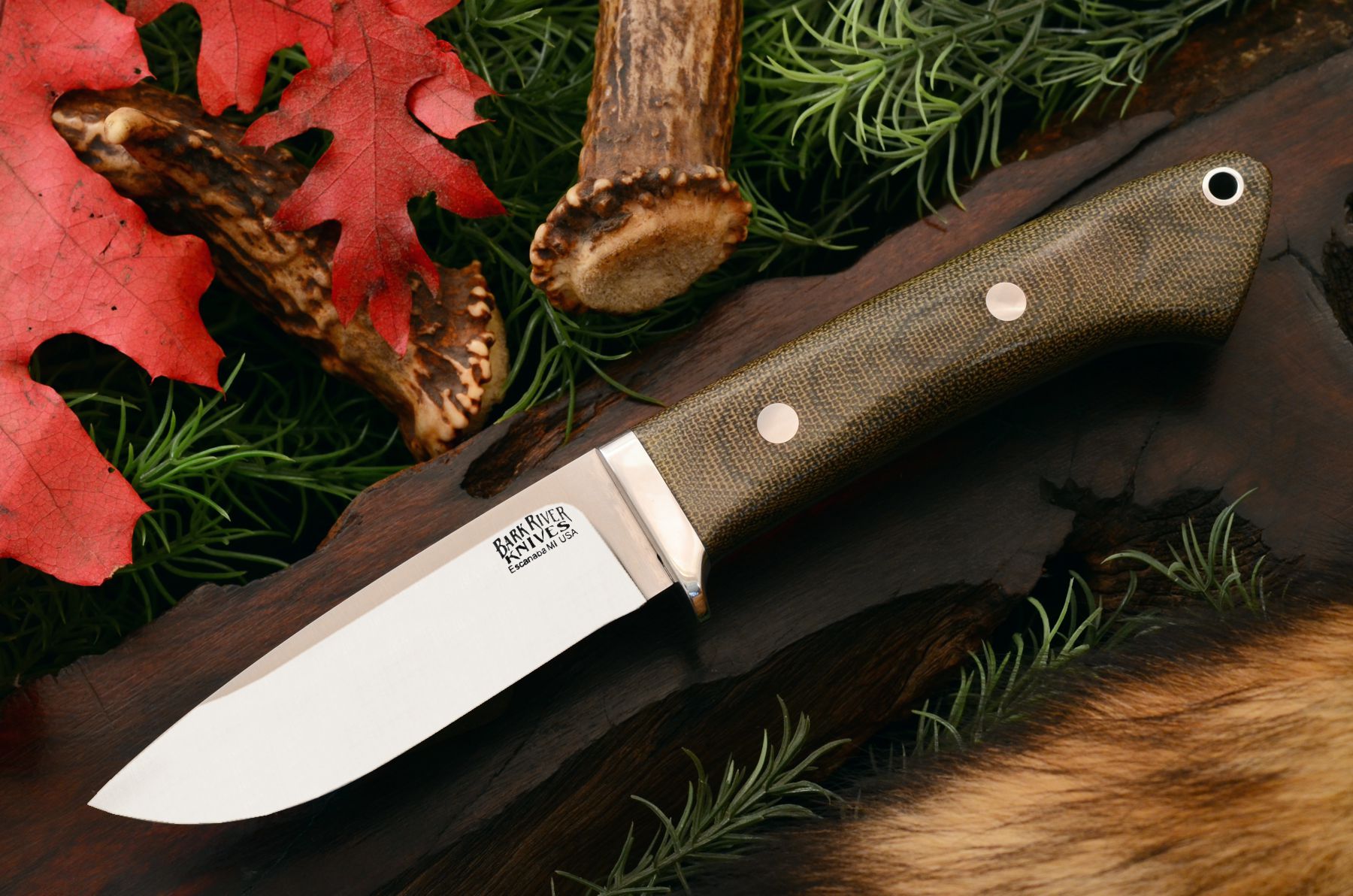 Bark River Classic Drop Point Hunter - Green Canvas Micarta