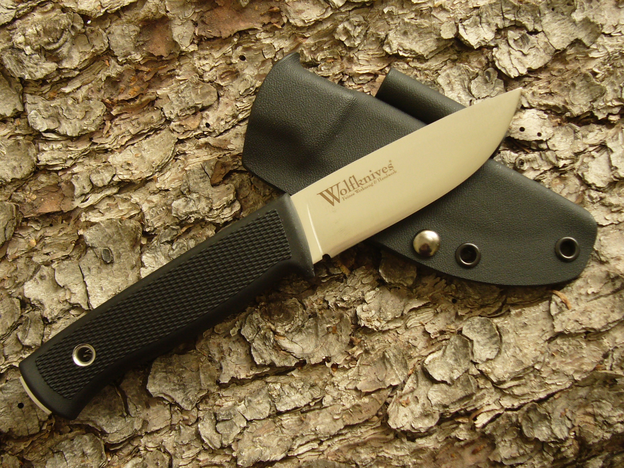 Kydex Scheide in schwarz mit Firesteel-Halter für Fällkniven F1