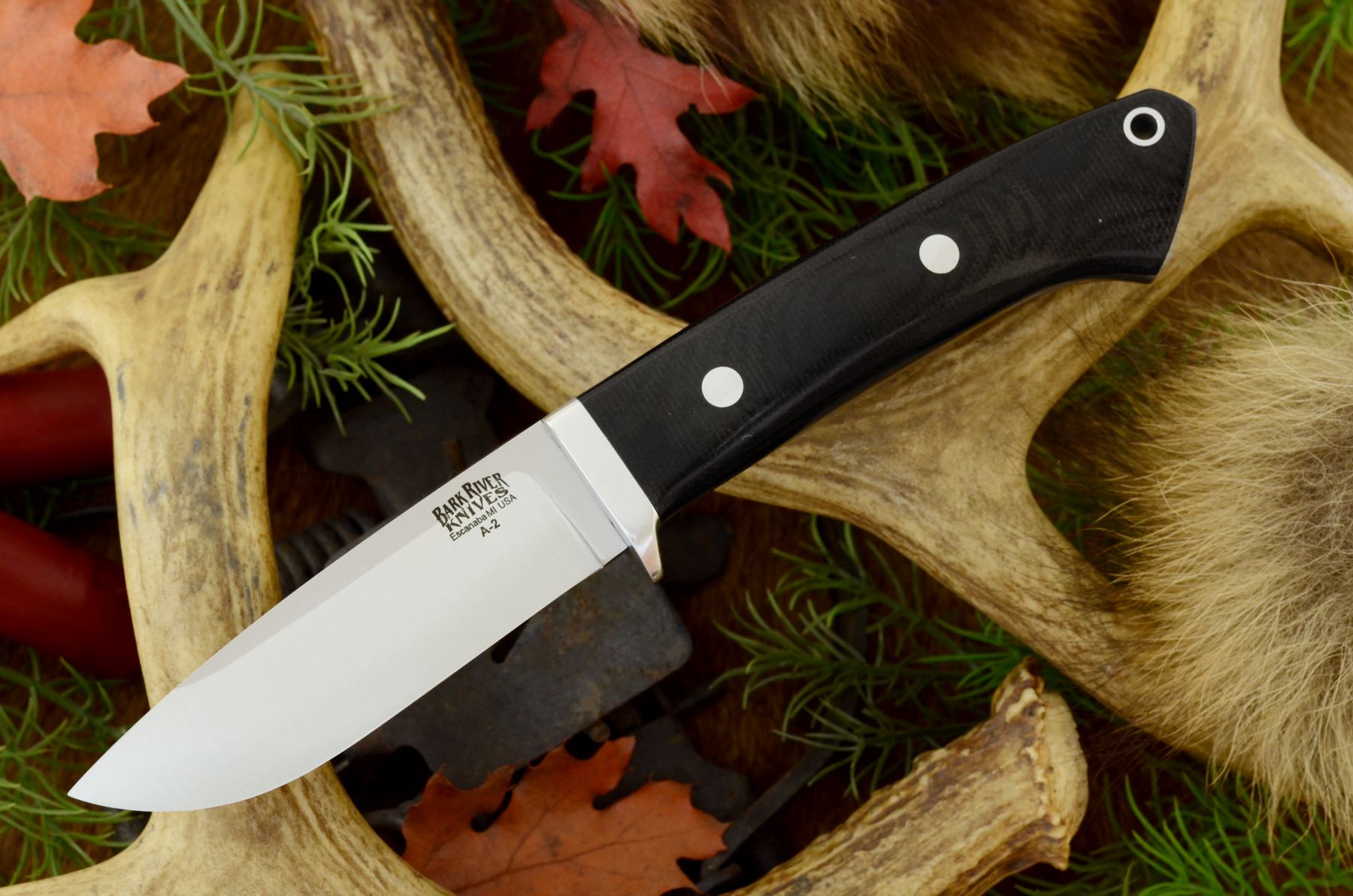 Bark River Classic Drop Point Hunter - Black Canvas Micarta