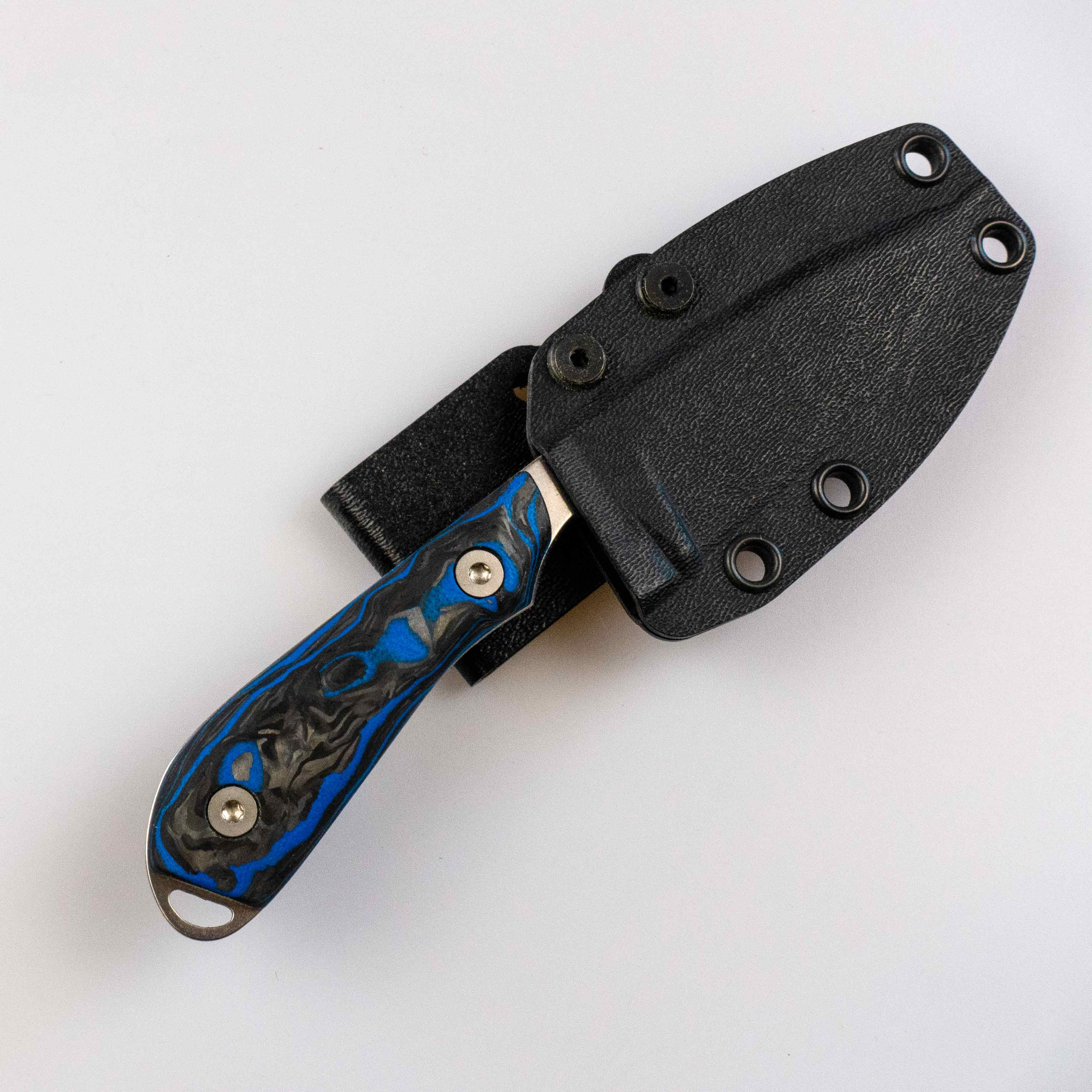 White River M1 - Limited Edition 2023 - Marbled CF/ Blue G10